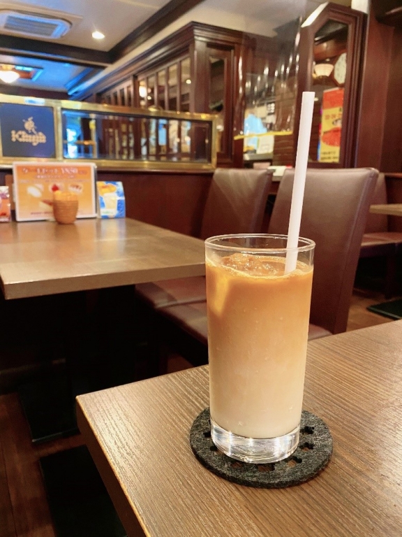 【くら本ブログ】道頓堀川沿いにある人気喫茶。